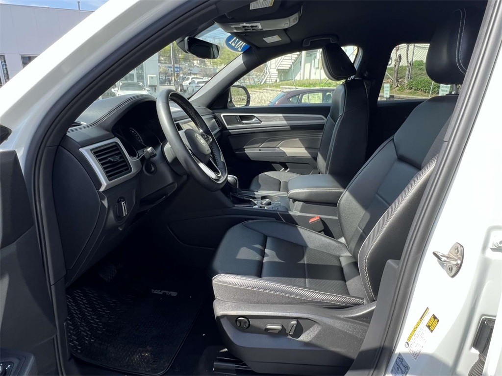 2021 Volkswagen Atlas Cross Sport SE Technology photo 12