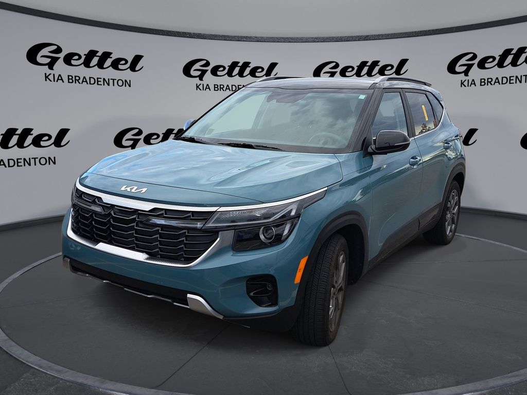 2024 Kia Seltos S's photo