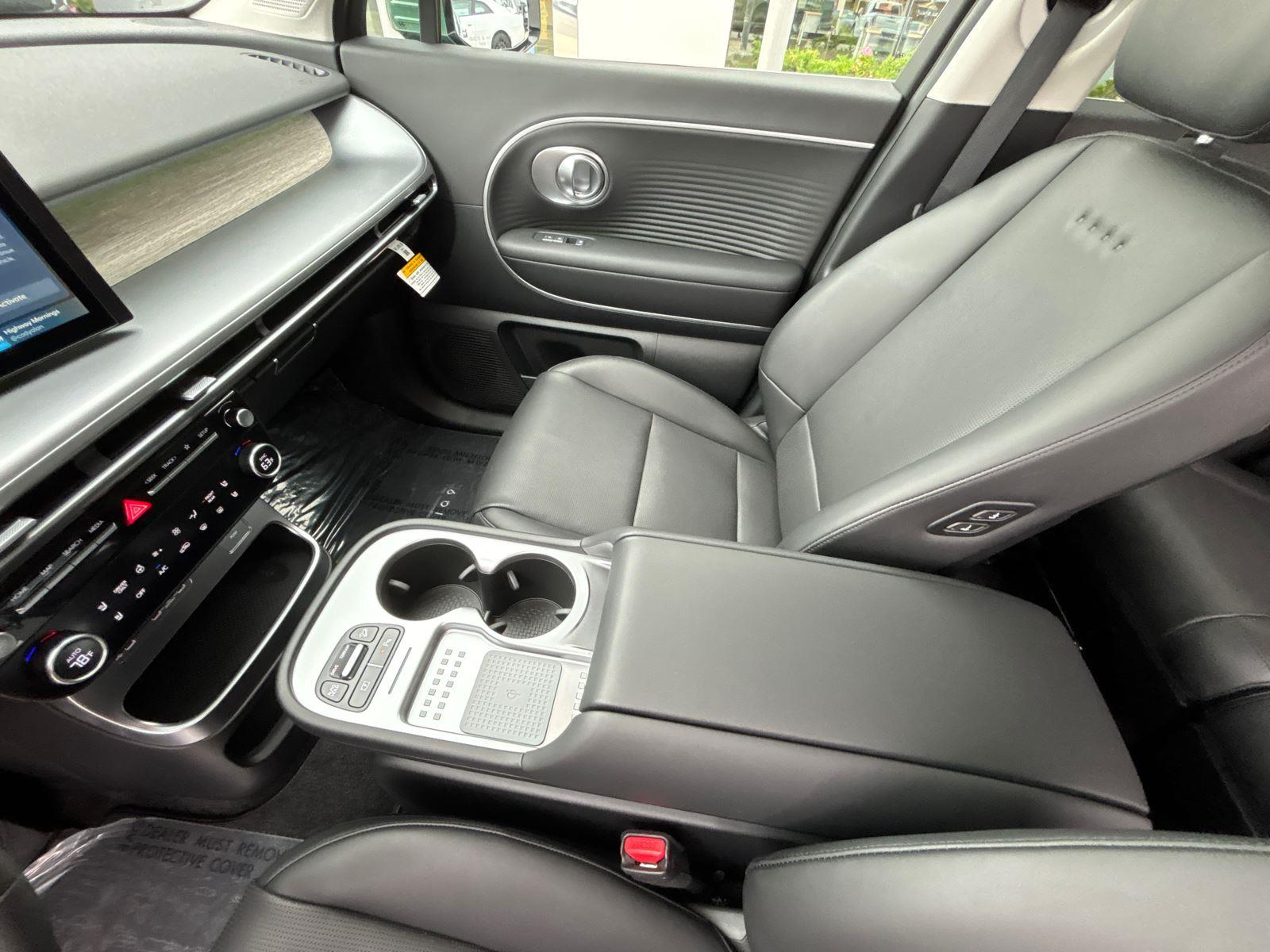 2026 Hyundai Ioniq SEL photo 24