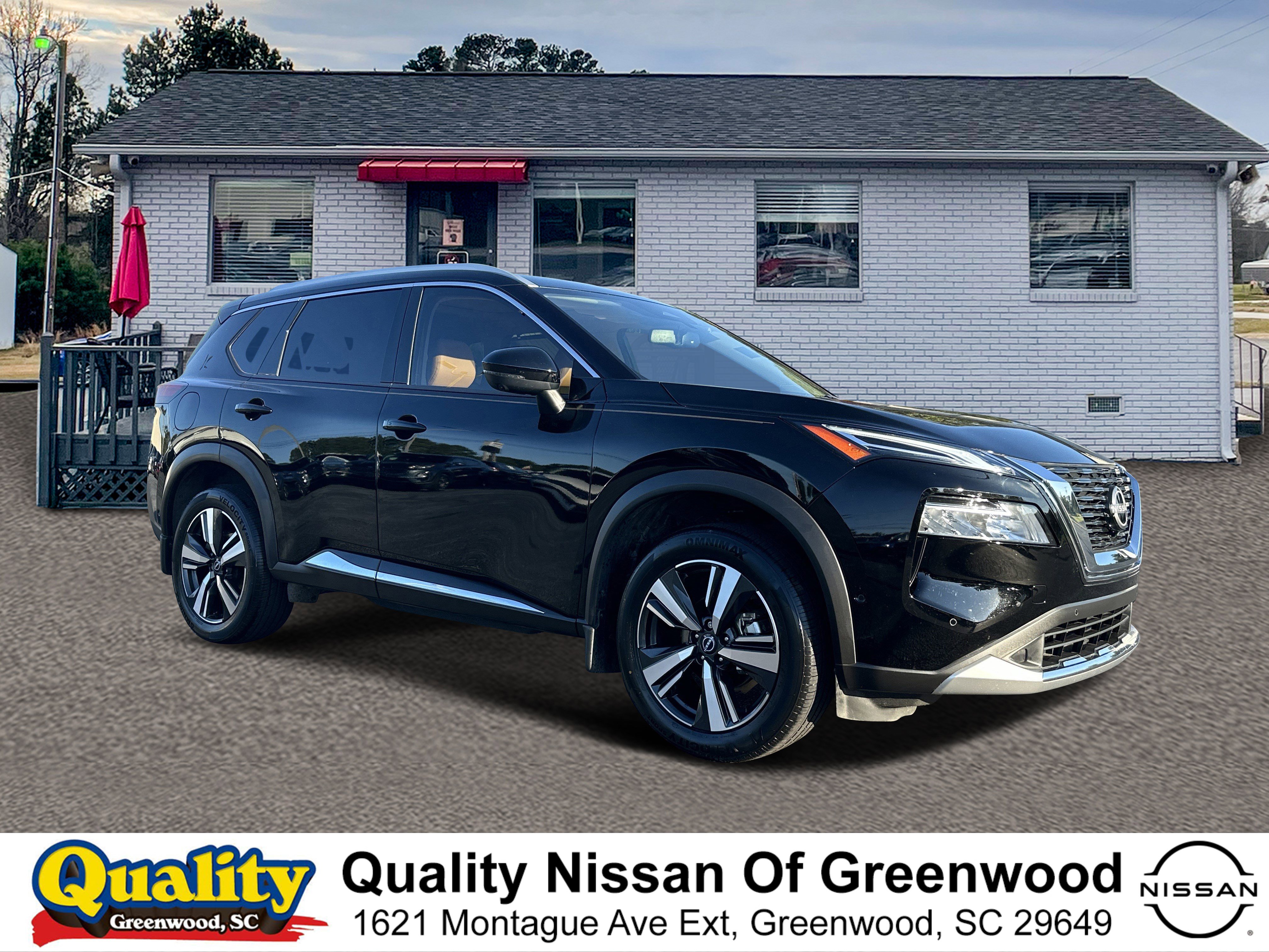 2023 Nissan Rogue Platinum's photo