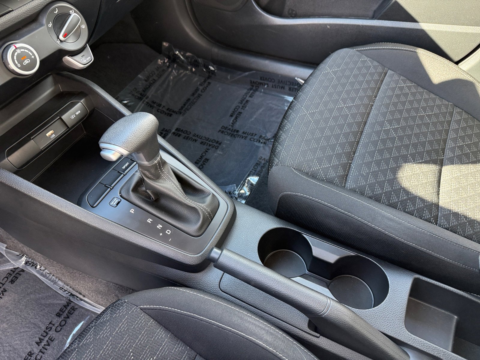 2023 Kia Rio LX photo 13
