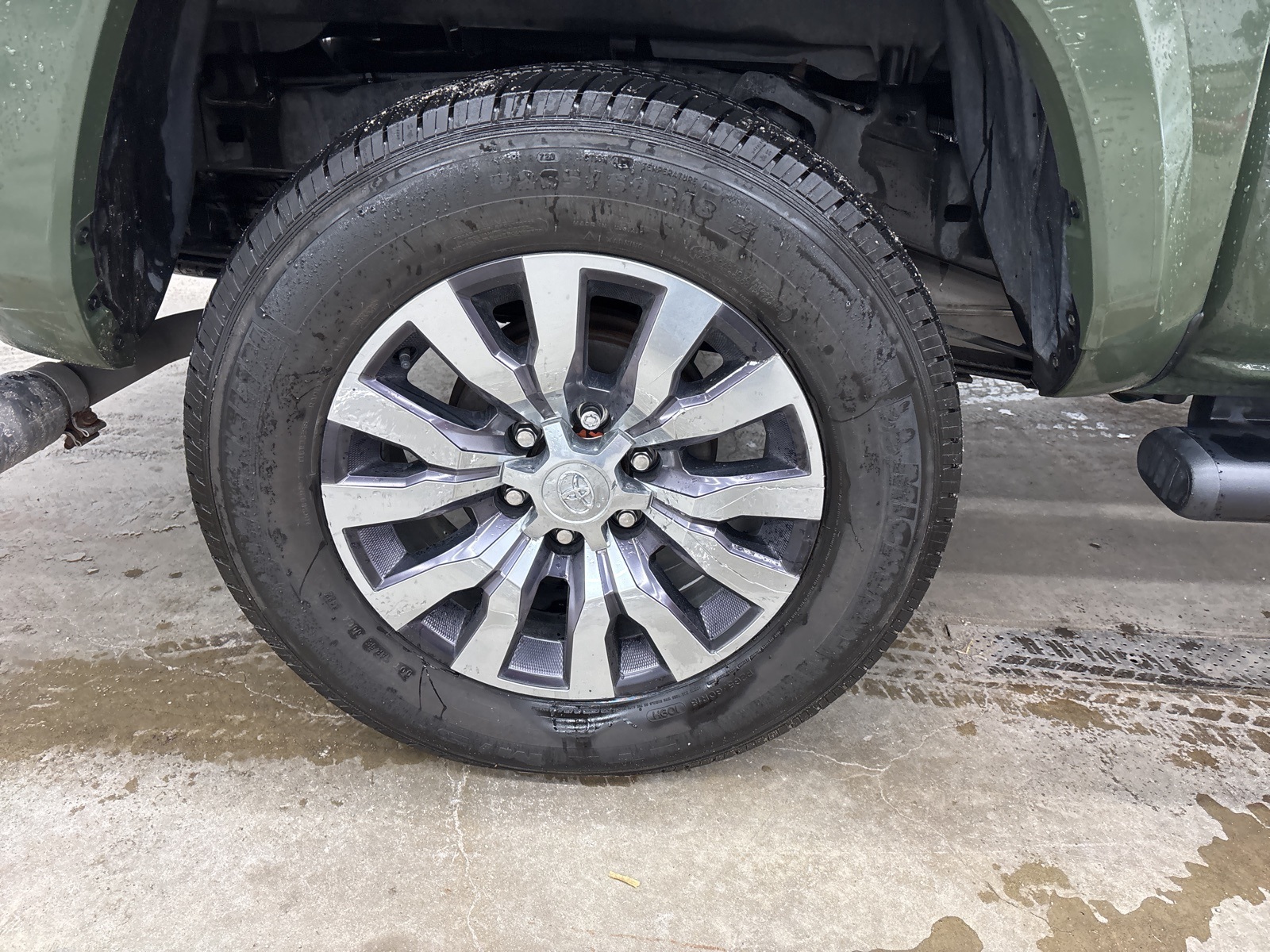 2022 Toyota Tacoma Limited photo 21