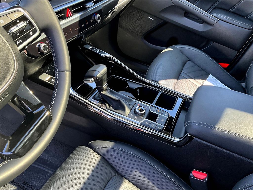 2024 Kia Sorento X-Line SX Prestige photo 12