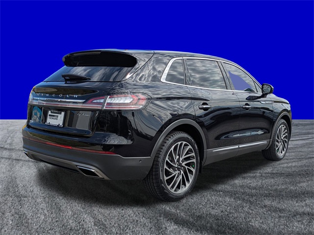 2019 Lincoln Nautilus Reserve photo 3