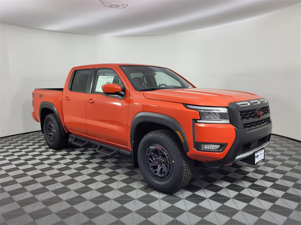 2025 Nissan Frontier Crew Cab PRO-4X photo 4