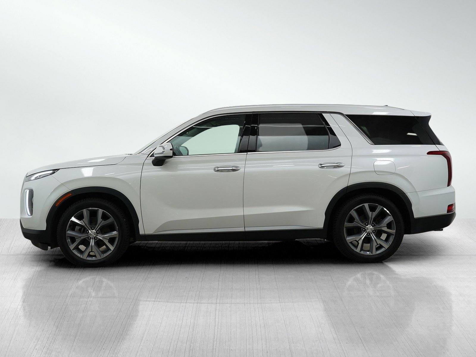 2020 Hyundai Palisade SEL photo 2