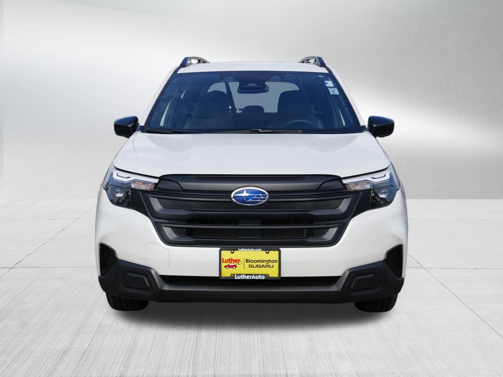 2025 Subaru Forester photo 2