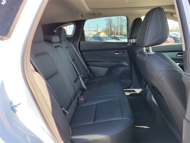 2025 Nissan Murano SL photo 17