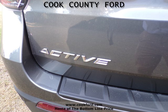 2025 Ford Explorer photo 12