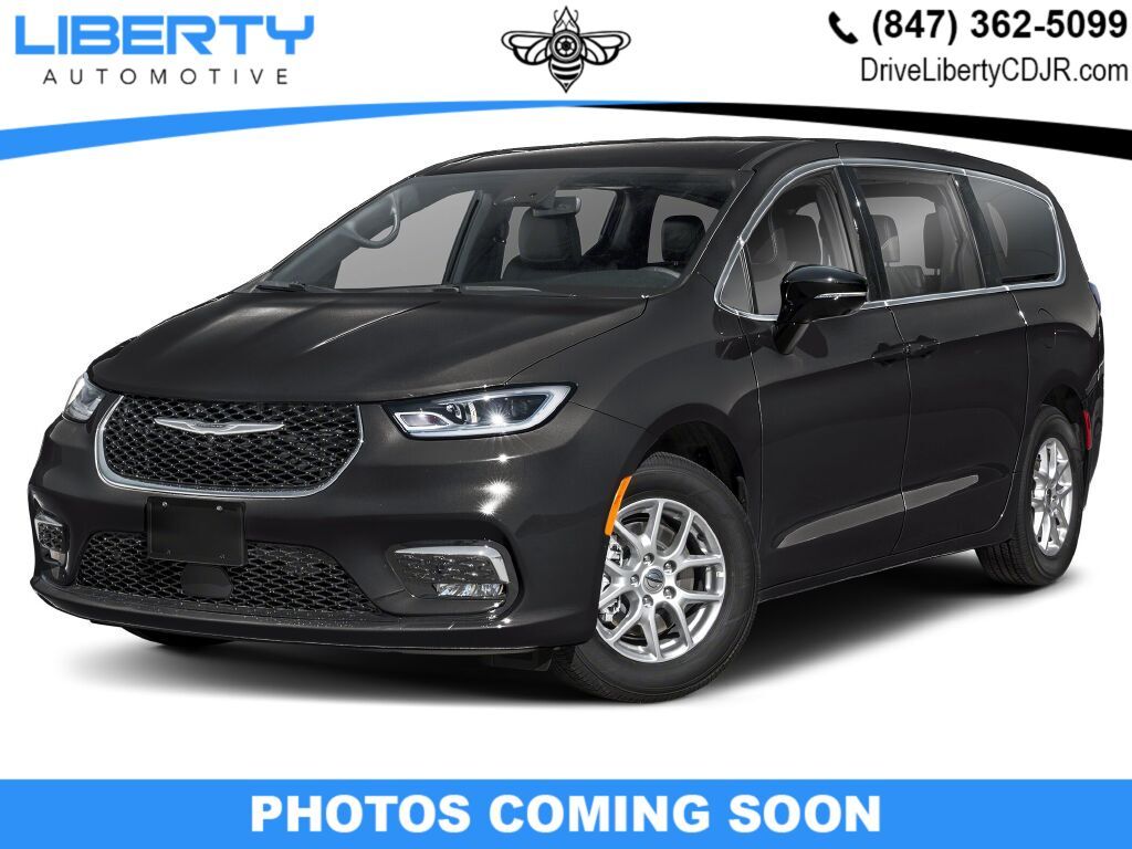 2026 Chrysler Pacifica Select's photo