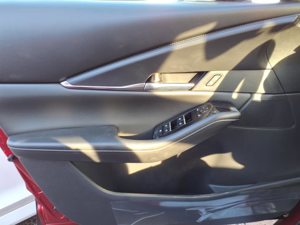 2025 Mazda CX-30 2.5 S Preferred photo 12