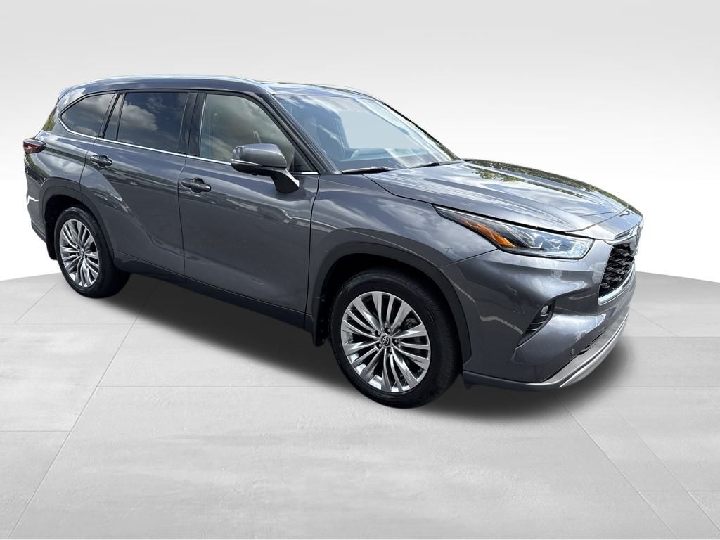 2024 Toyota Highlander Platinum photo 7