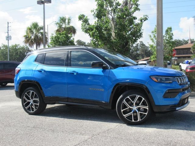 2024 Jeep Compass Limited photo 2