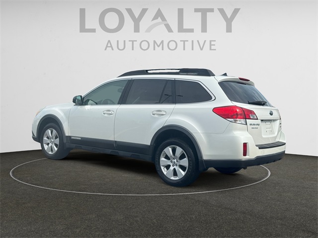 2011 Subaru Outback 2.5i photo 3