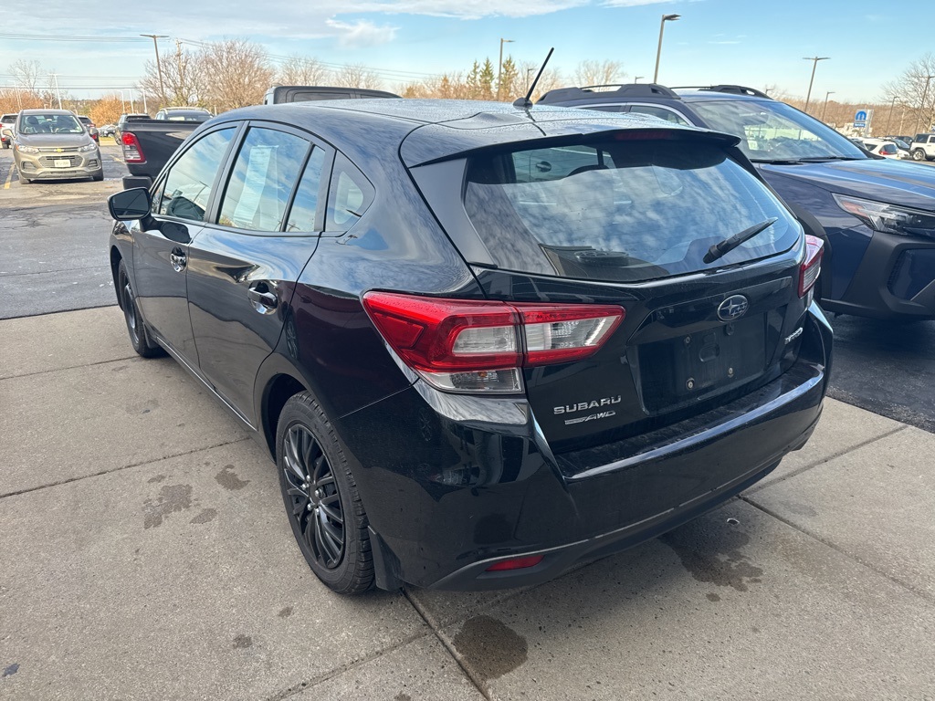 2019 Subaru Impreza 2.0i photo 3