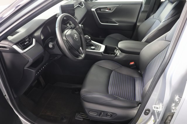 2023 Toyota RAV4 Hybrid XSE photo 17