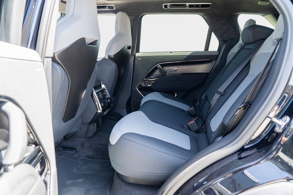 2025 Land Rover Range Rover Sport photo 25