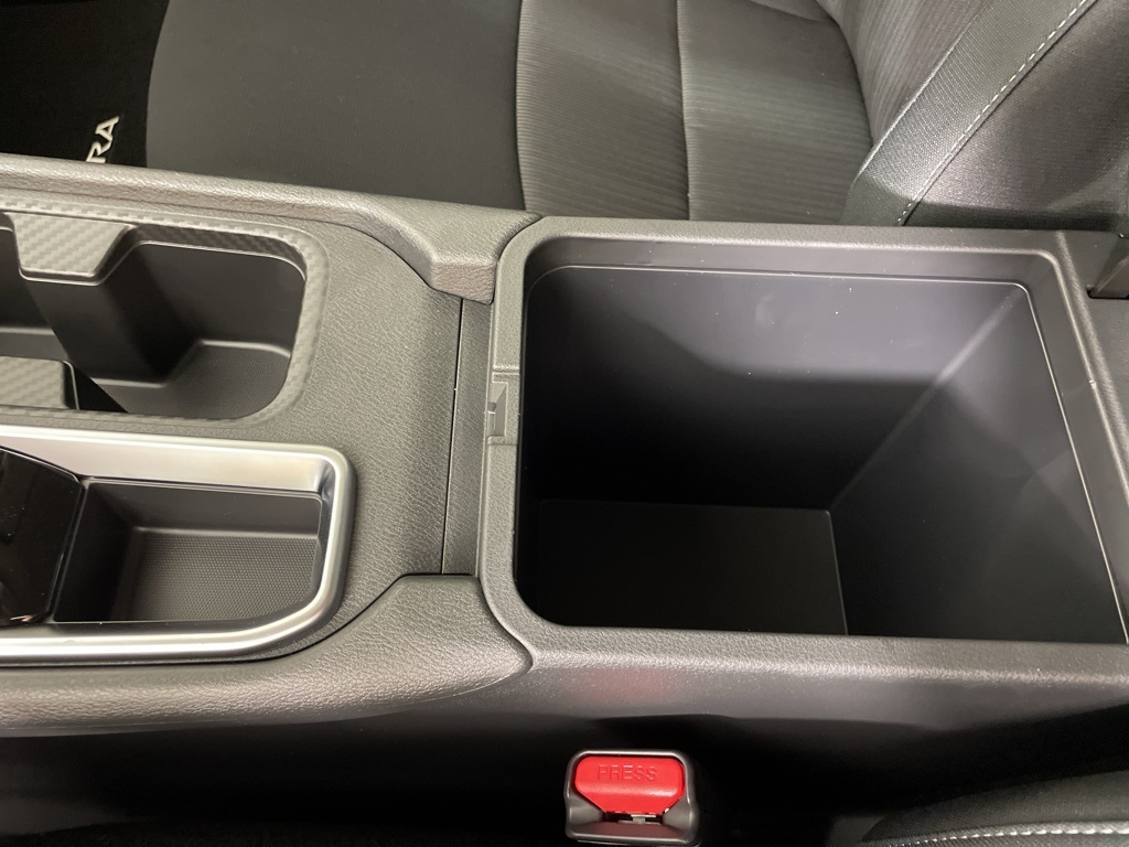 2025 Nissan Sentra SV photo 30