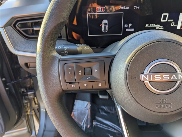 2026 Nissan Kicks SV photo 18
