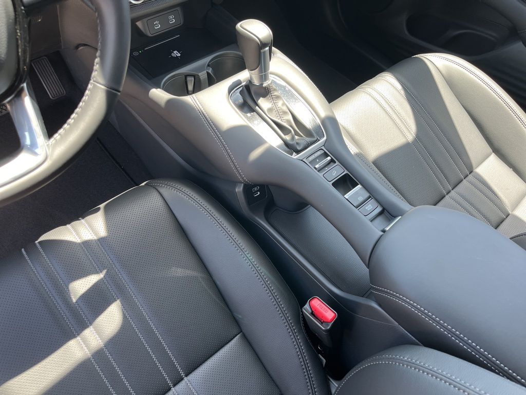 2026 Honda HR-V EX-L photo 5