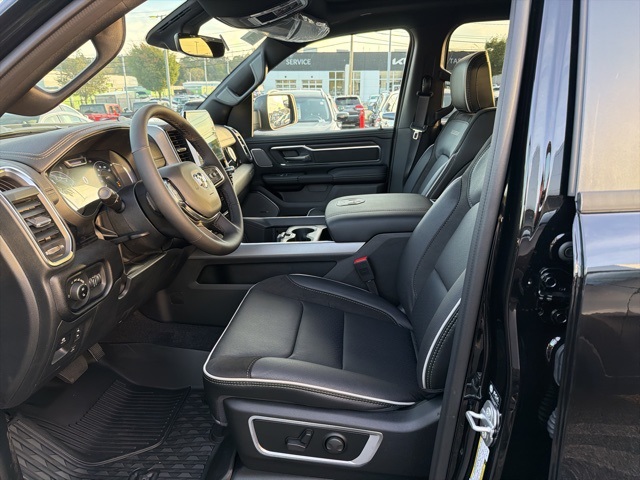 2026 Ram 1500 Laramie photo 9