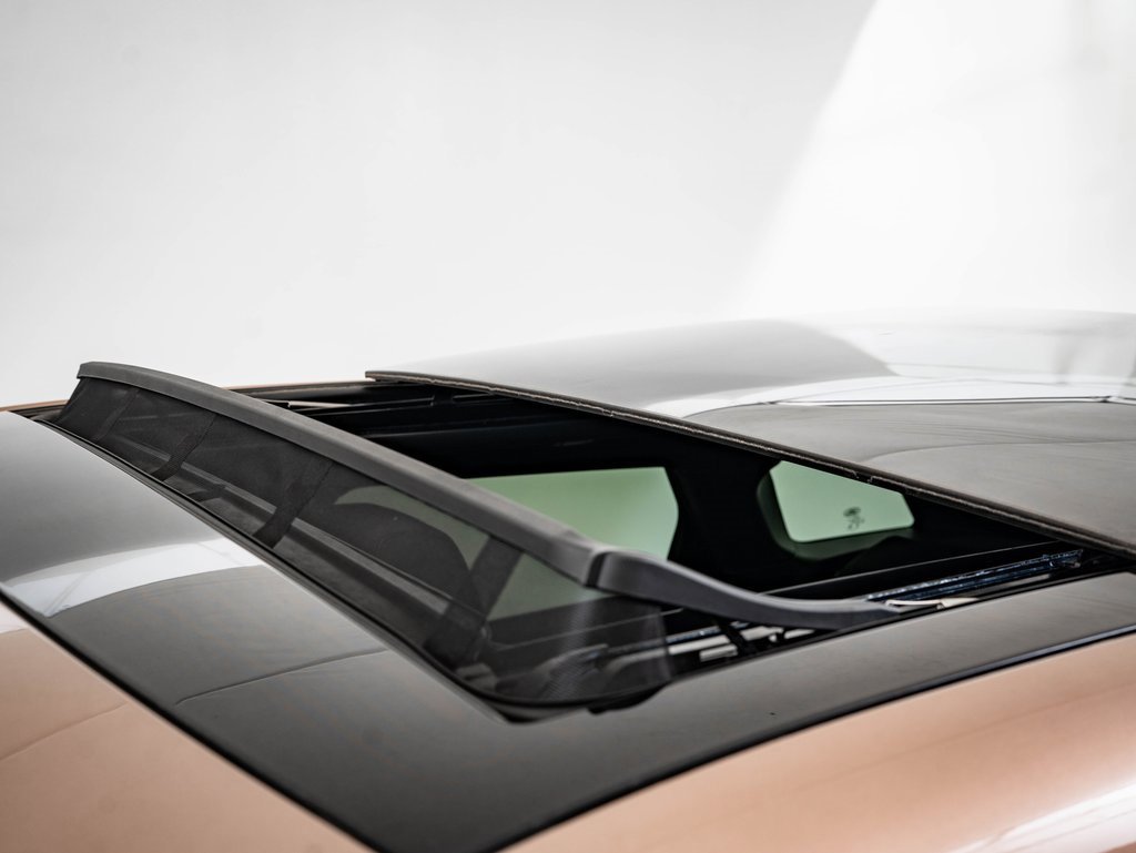 2026 Land Rover Range Rover Evoque Dynamic SE photo 13