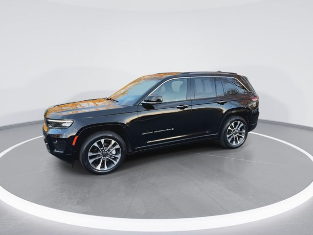 2023 Jeep Grand Cherokee Overland photo 4