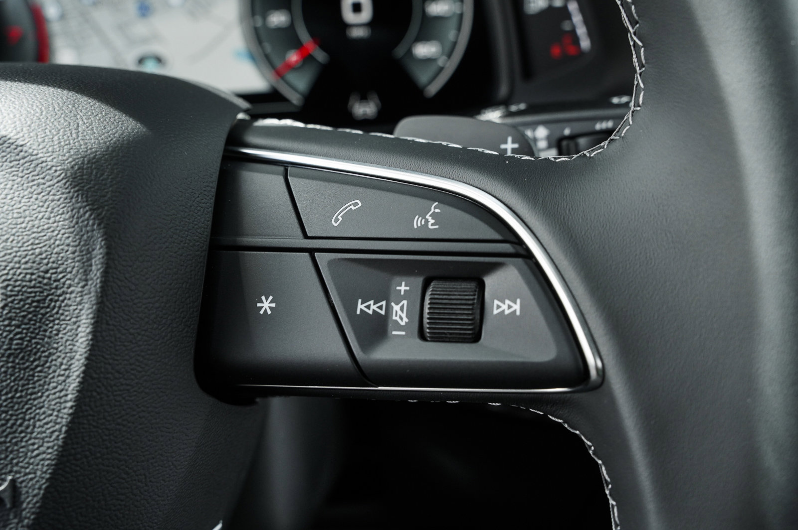 2025 Audi Q7 Prestige photo 13