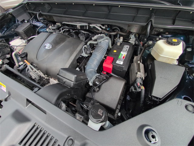 2022 Toyota Highlander XLE photo 18