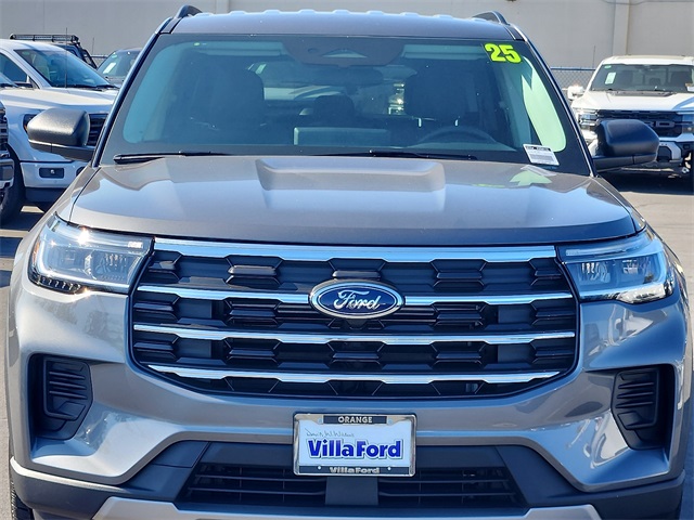 2025 Ford Explorer photo 22