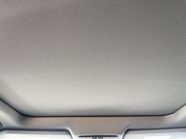 2023 Nissan Rogue SL photo 12