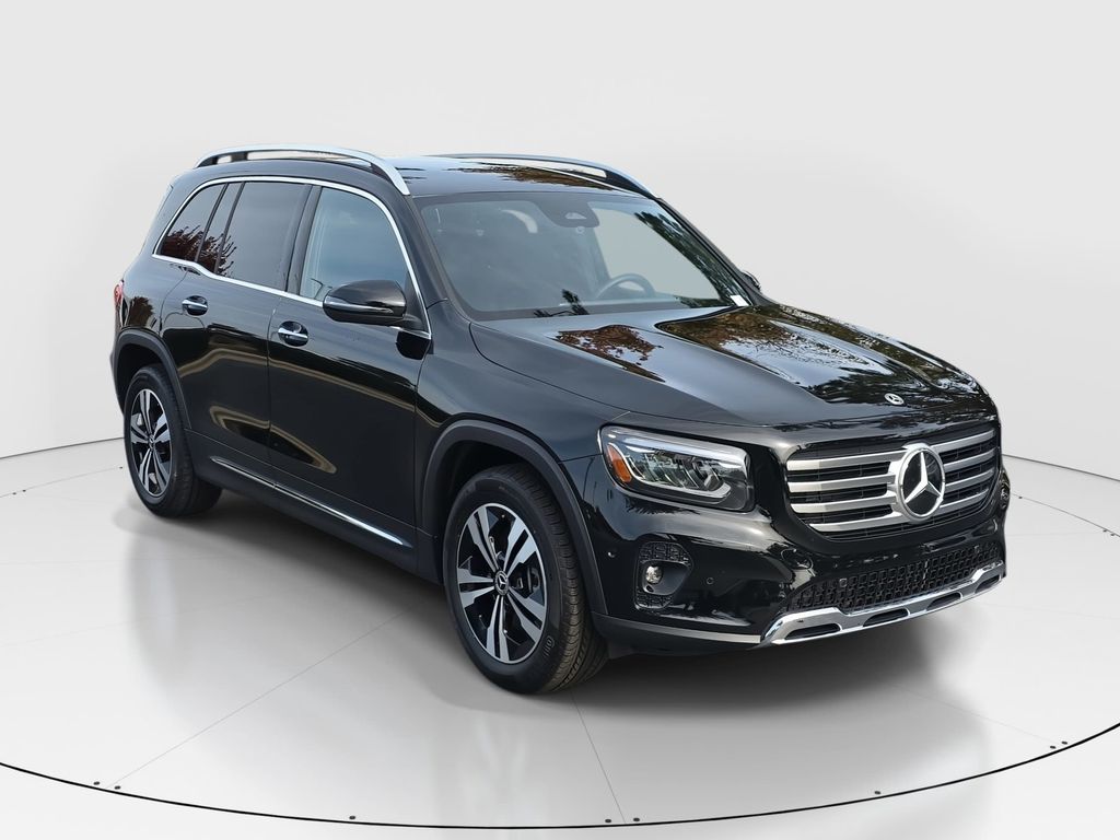 2025 Mercedes Benz GLB 250 photo 3
