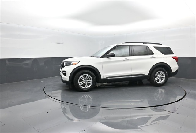 2022 Ford Explorer XLT photo 3
