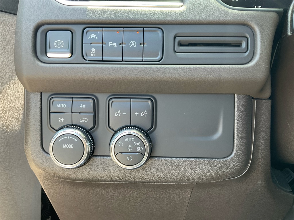 2023 Gmc Yukon XL SLT photo 11