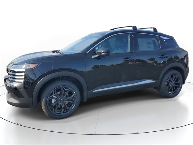 2026 Nissan Kicks SR photo 2