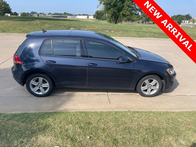 3VW217AU8HM016596