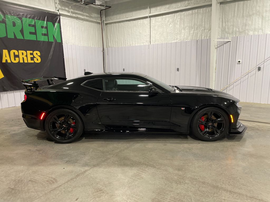 2021 Chevrolet Camaro 2SS photo 4