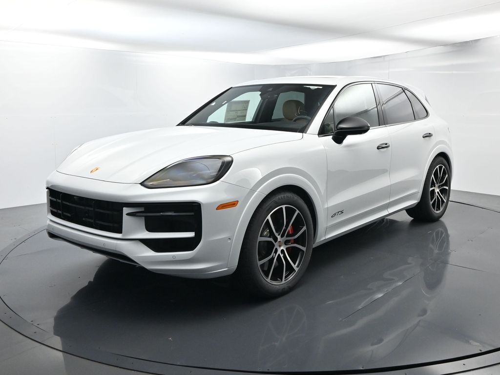 2026 Porsche Cayenne GTS photo 22