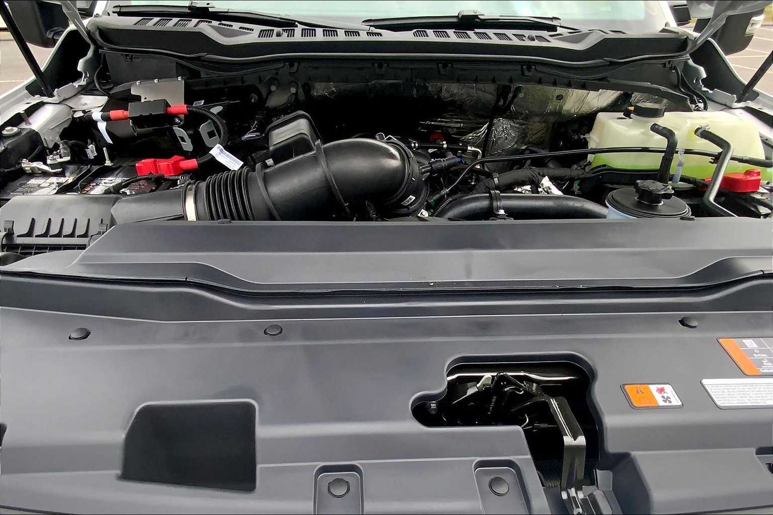 2025 Ford F-350 XL photo 14
