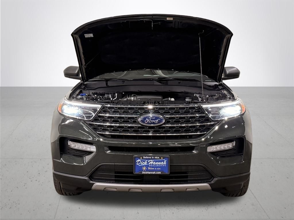 2022 Ford Explorer XLT photo 4