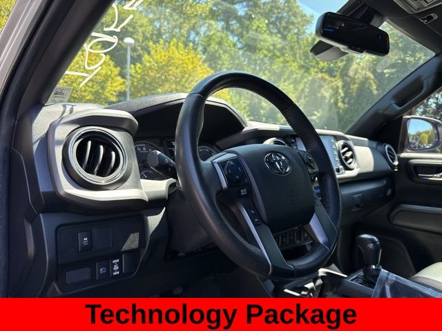 2022 Toyota Tacoma TRD Off-Road photo 10