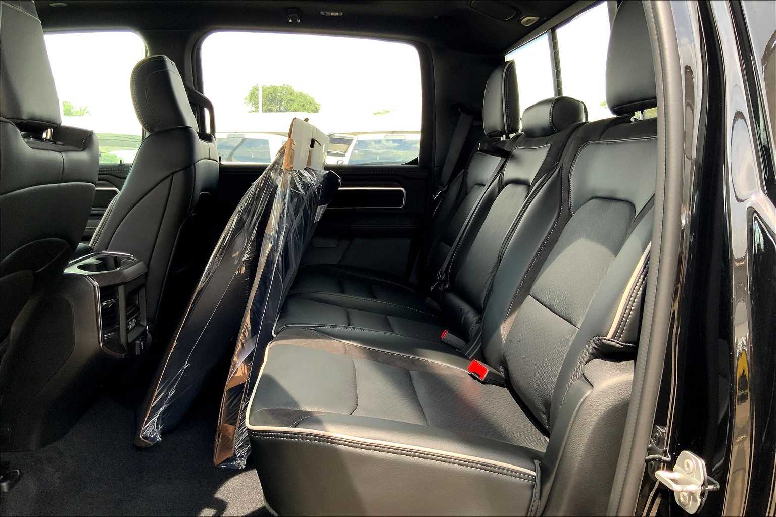2026 Ram 1500 Laramie photo 19