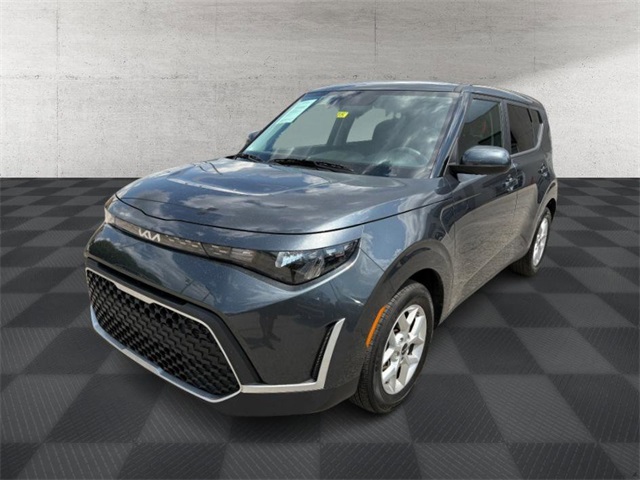 2024 Kia Soul LX photo 3