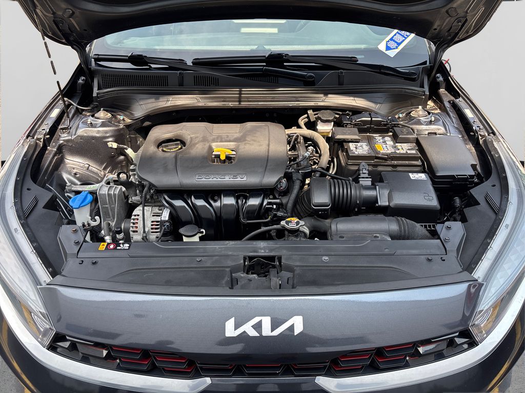 2023 Kia Forte GT-Line photo 12