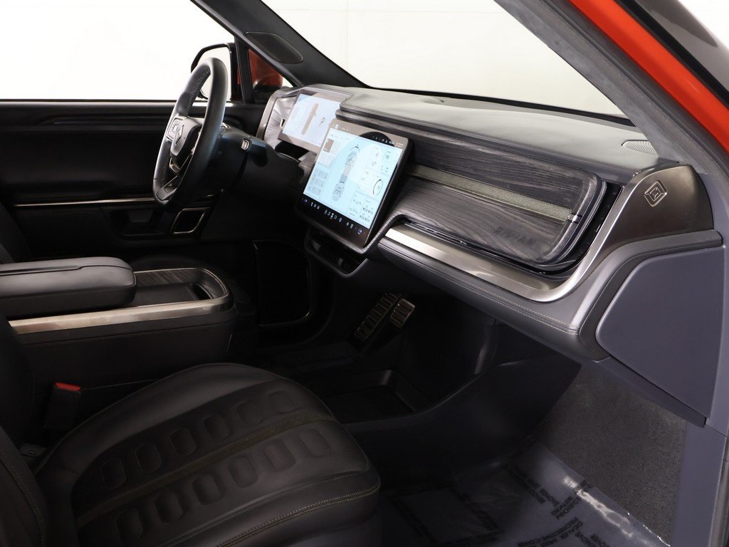 2022 Rivian R1T Adventure photo 19