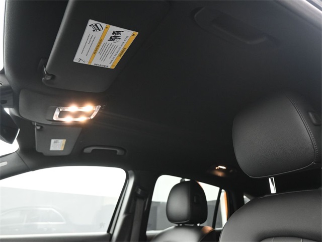 2023 Mercedes Benz GLA 250 photo 18