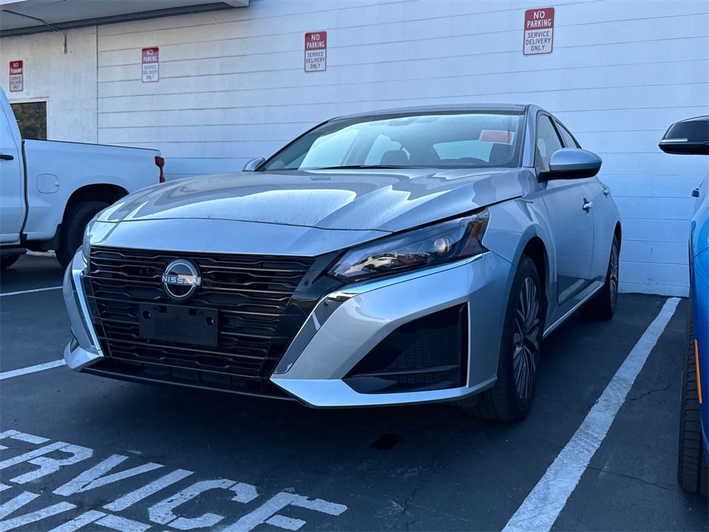 2023 Nissan Altima 2.5 SV photo 2