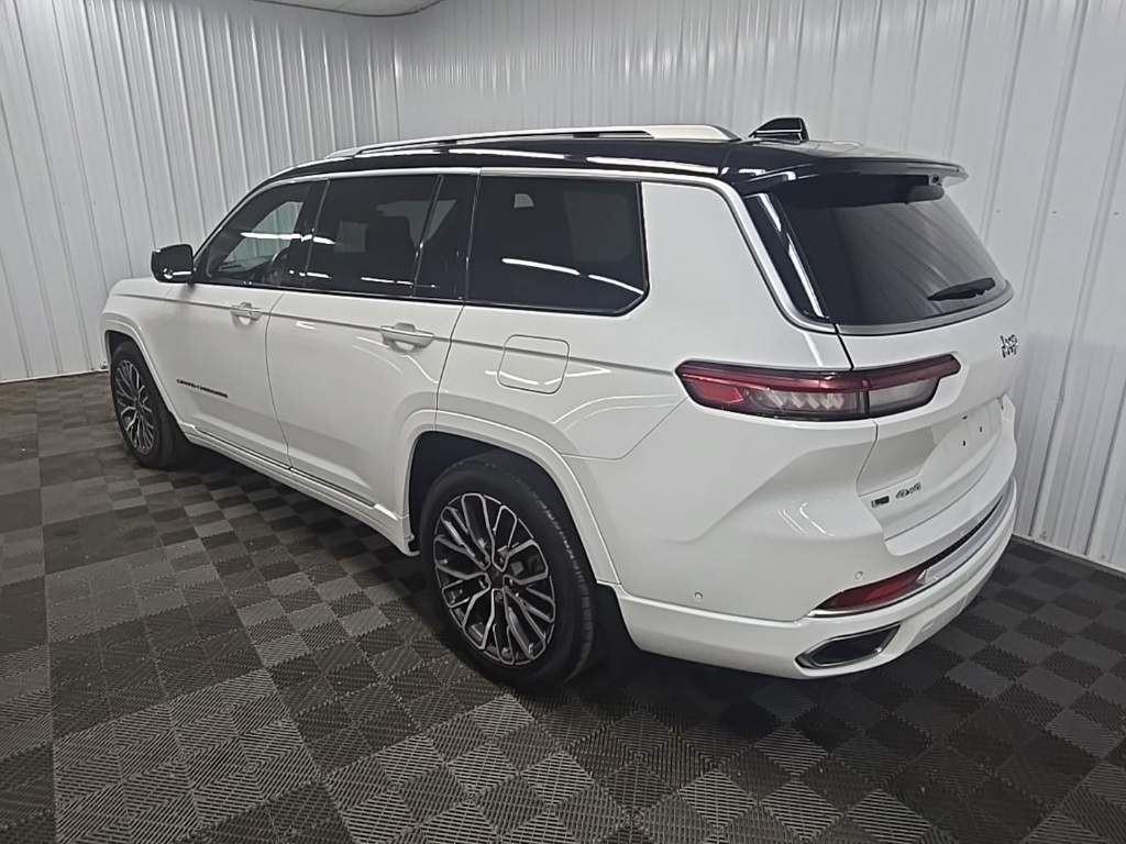 2021 Jeep Grand Cherokee L Summit Reserve photo 9