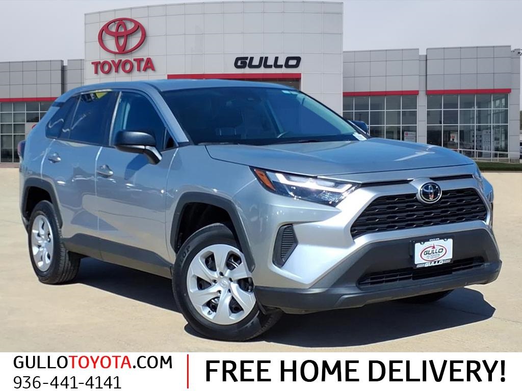 2024 Toyota RAV4 LE photo 2