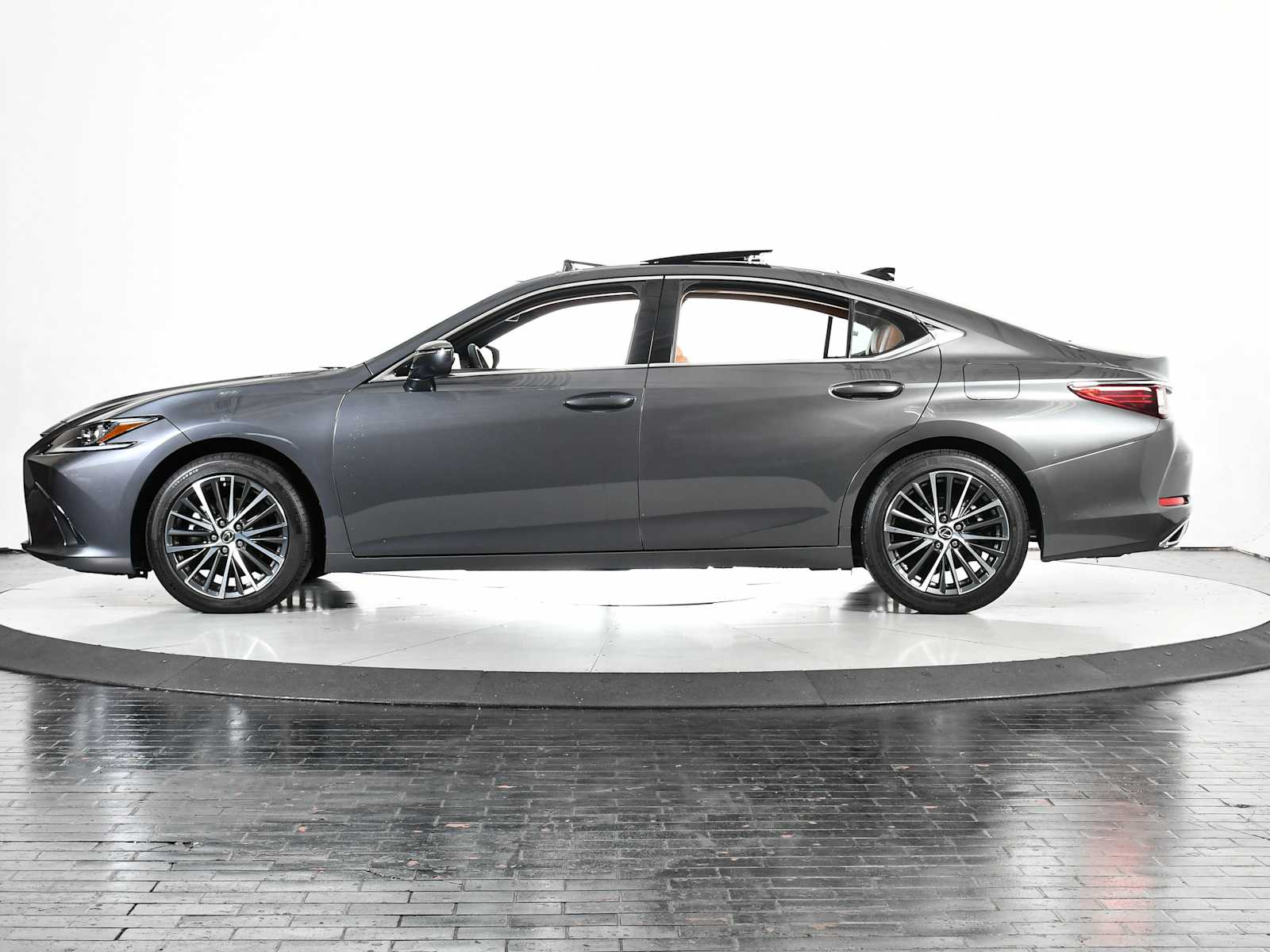 2024 Lexus ES 350 Premium photo 2